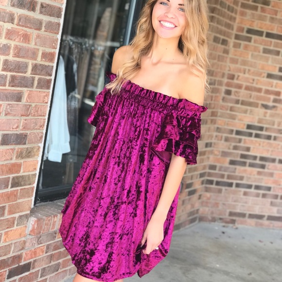 Closet clear out 🚨 Velvet Off Shoulder dress - Picture 3 of 8